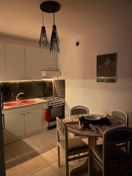 Penthouse With Castle View Appartement Prizren Buitenkant foto